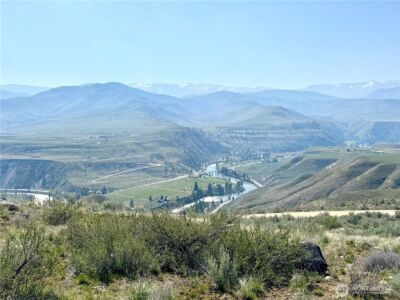 1 Riverbend Overlook , Methow, WA 98834 - Photo 1