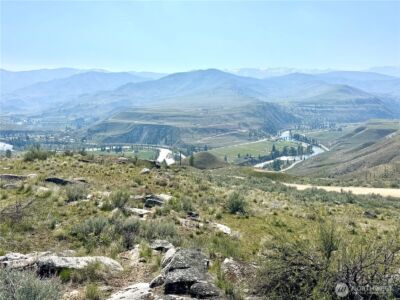 1 Riverbend Overlook , Methow, WA 98834 - Photo 4