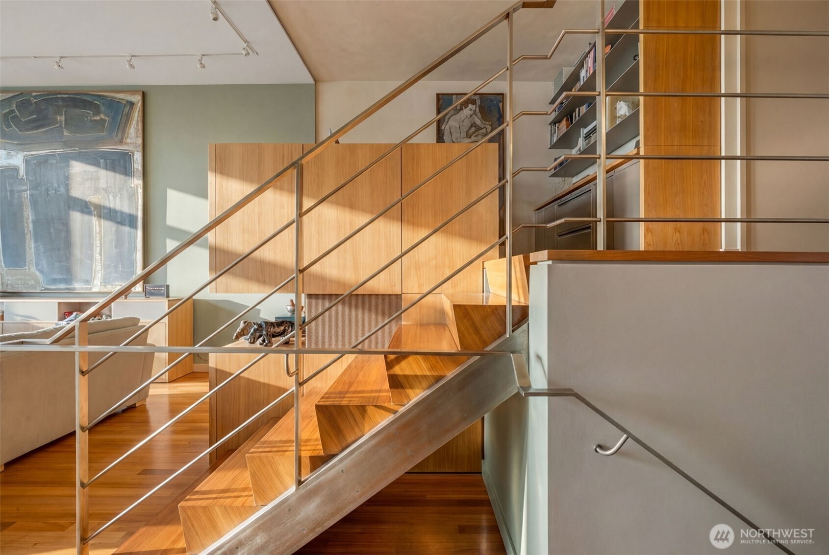 2021 1st Avenue #E8, Seattle, WA 98121