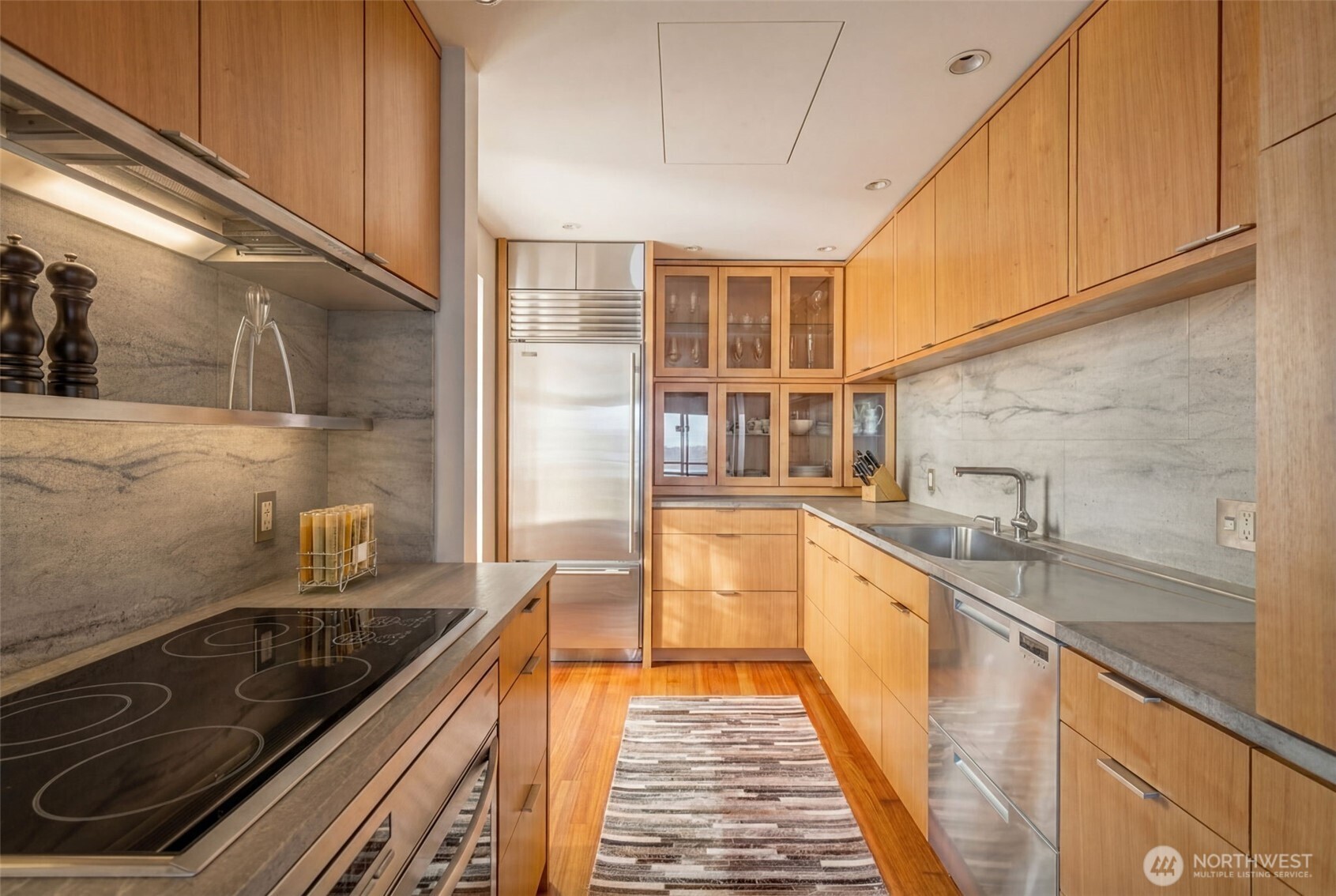 2021 1st Avenue #E8, Seattle, WA 98121