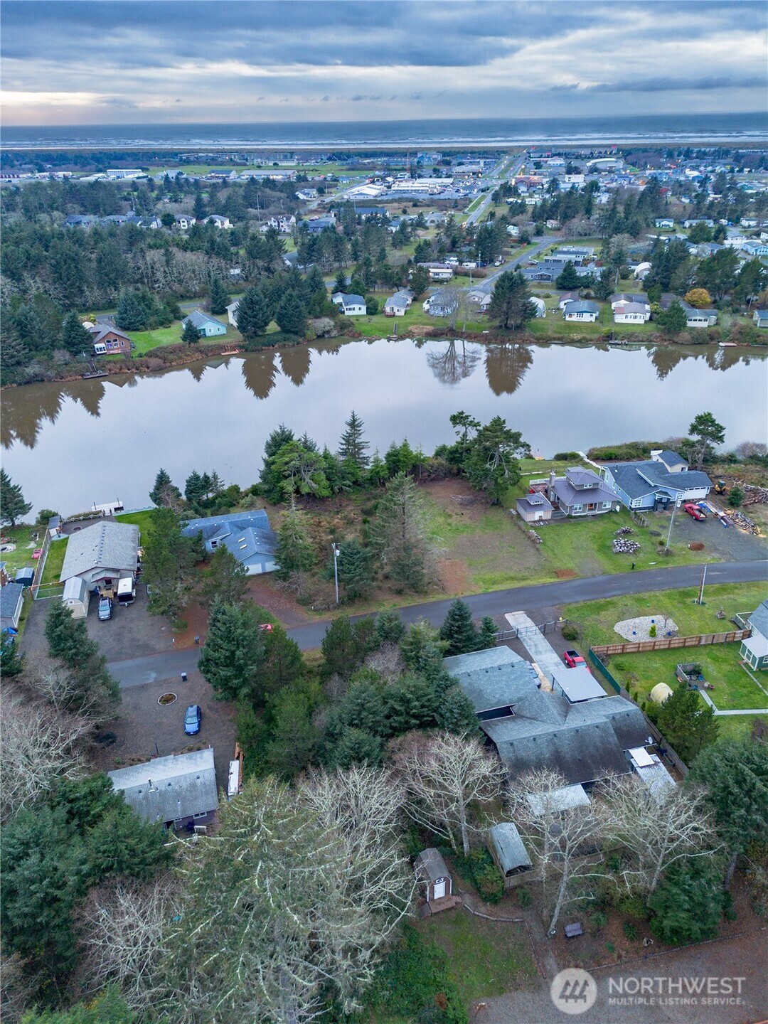 682 Copalis Avenue NE, Ocean Shores, WA 98569