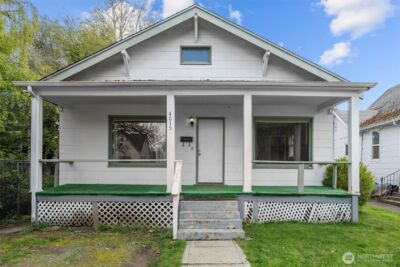 4015 S Yakima Avenue , Tacoma, WA 98418