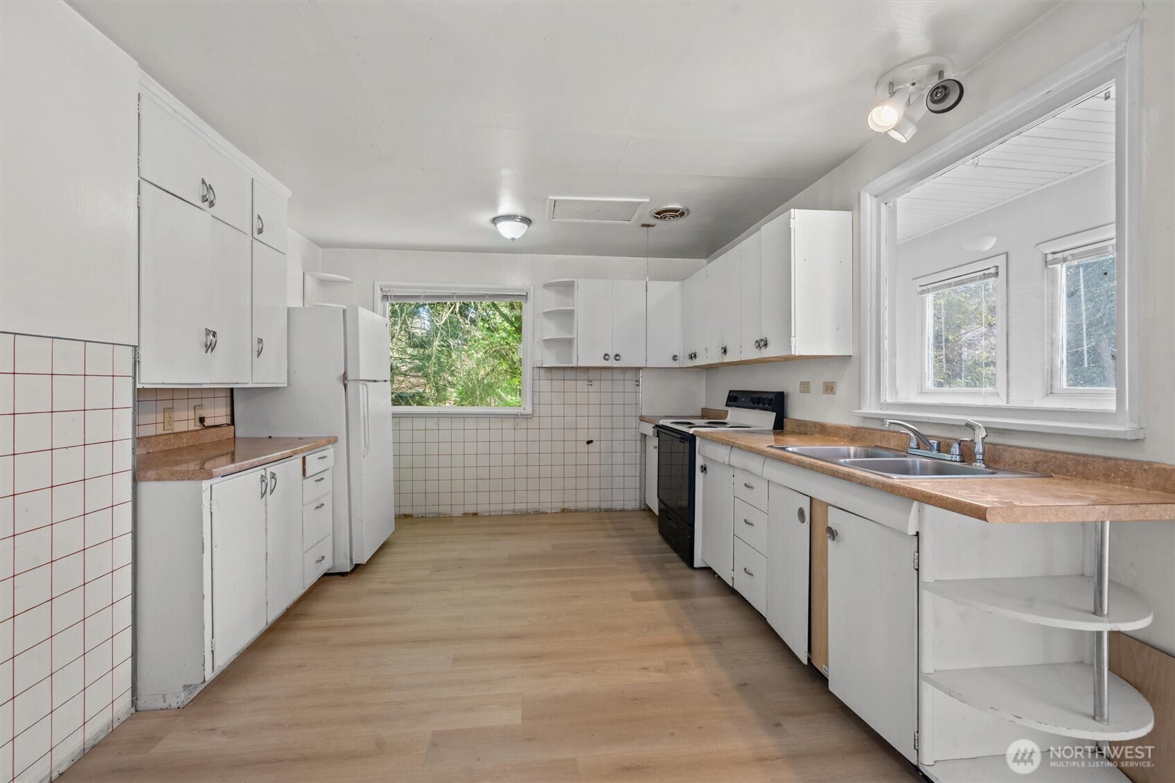 4015 S Yakima Avenue , Tacoma, WA 98418