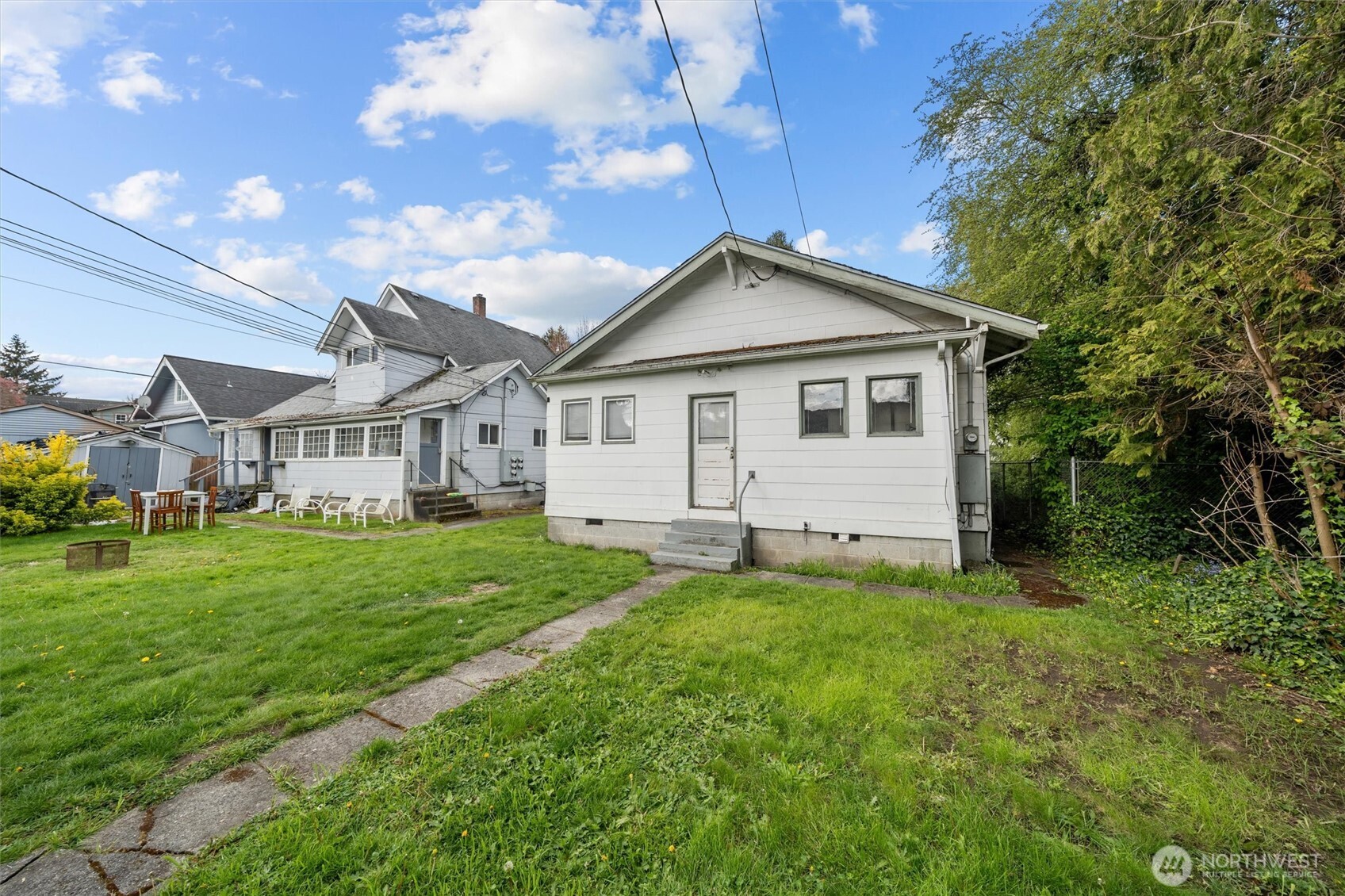 4015 S Yakima Avenue , Tacoma, WA 98418