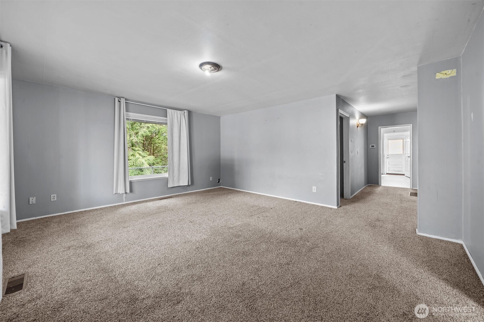 4015 S Yakima Avenue , Tacoma, WA 98418