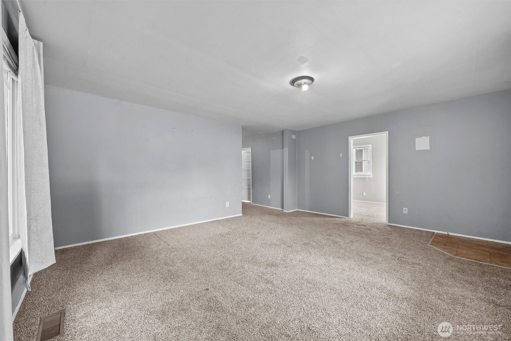 4015 S Yakima Avenue , Tacoma, WA 98418