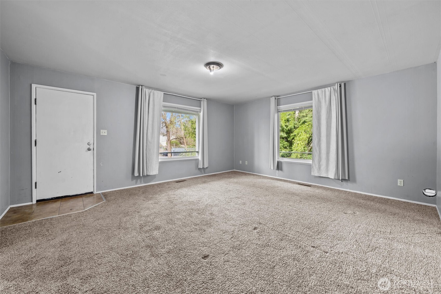 4015 S Yakima Avenue , Tacoma, WA 98418