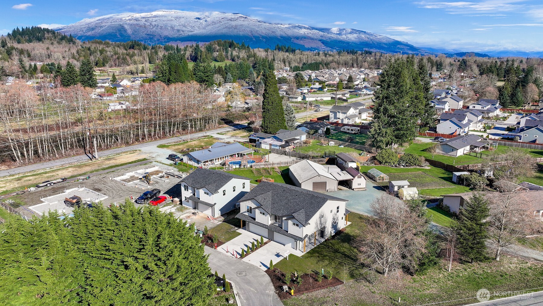 710 F AND S GRADE RD #B, Sedro Woolley, WA 98284