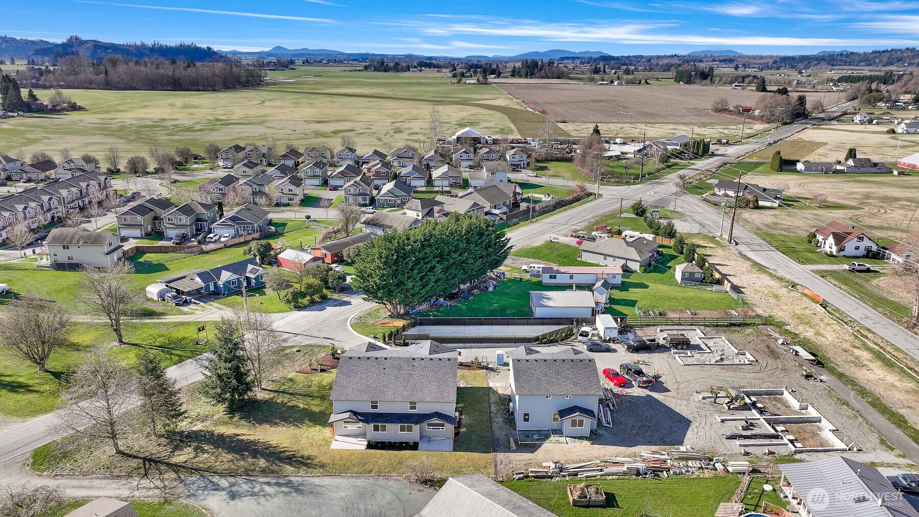 710 F AND S GRADE RD #B, Sedro Woolley, WA 98284