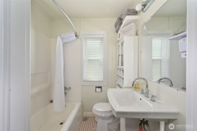 8716 Sand Point Way NE #1-14, Seattle, WA 98115 - Photo 31