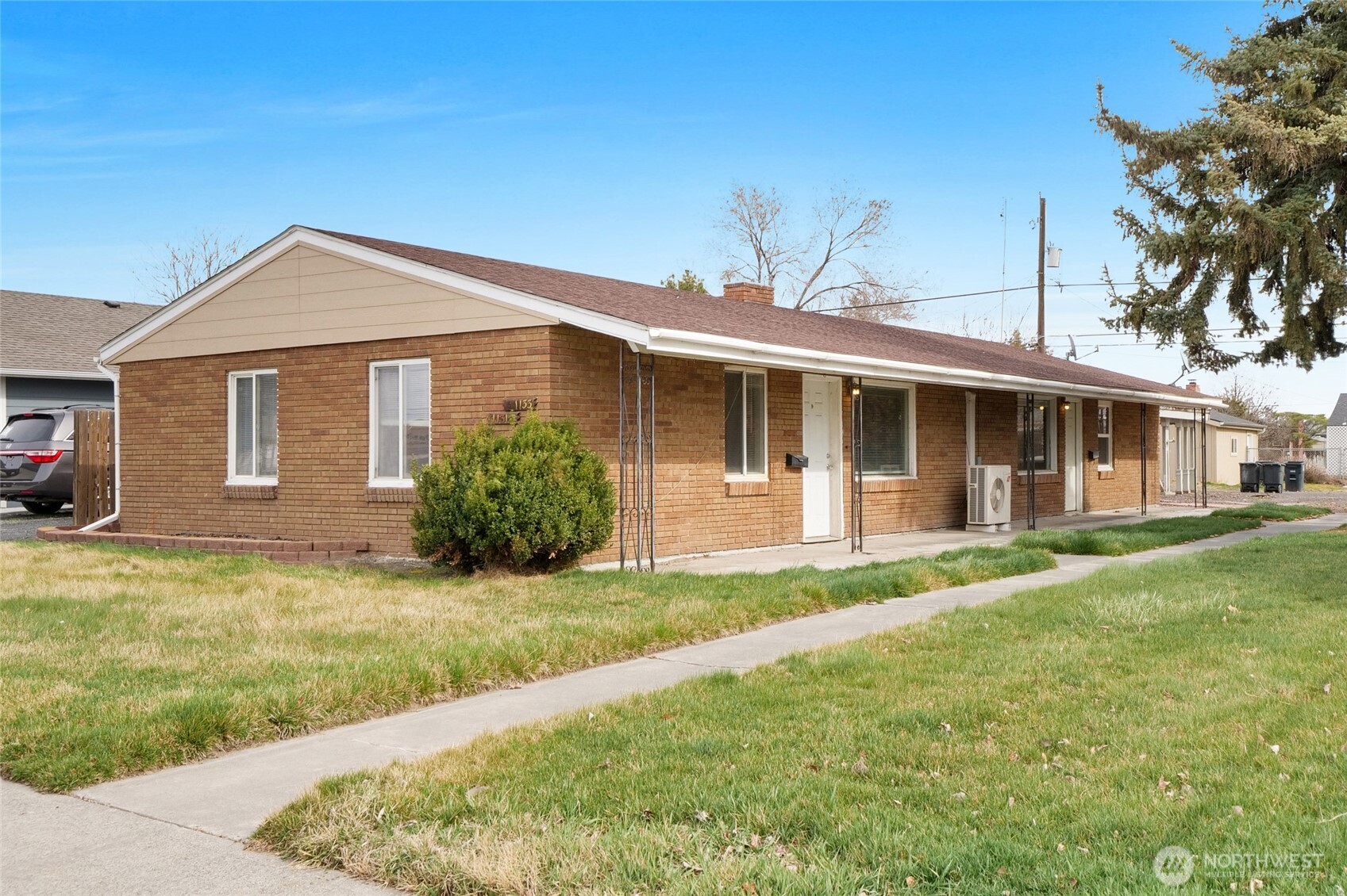 1131 1133 W Ivy Avenue , Moses Lake, WA 98837