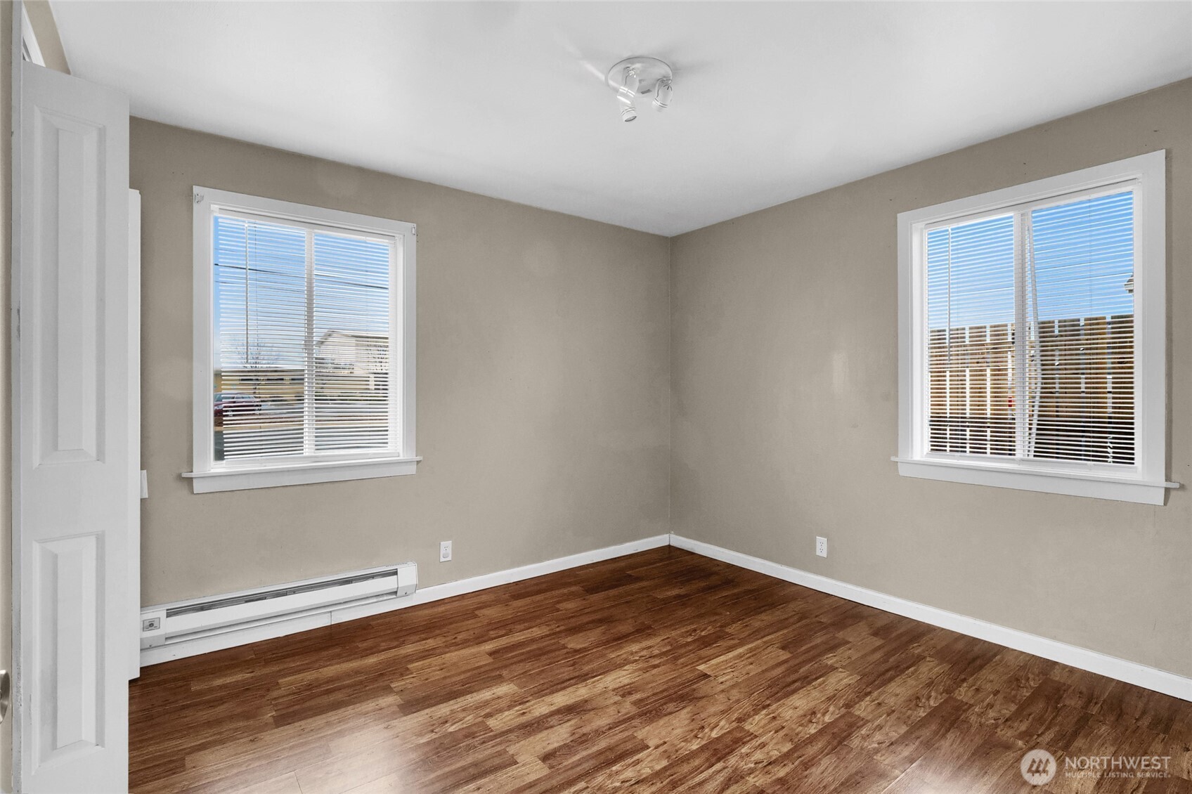 1131 1133 W Ivy Avenue , Moses Lake, WA 98837