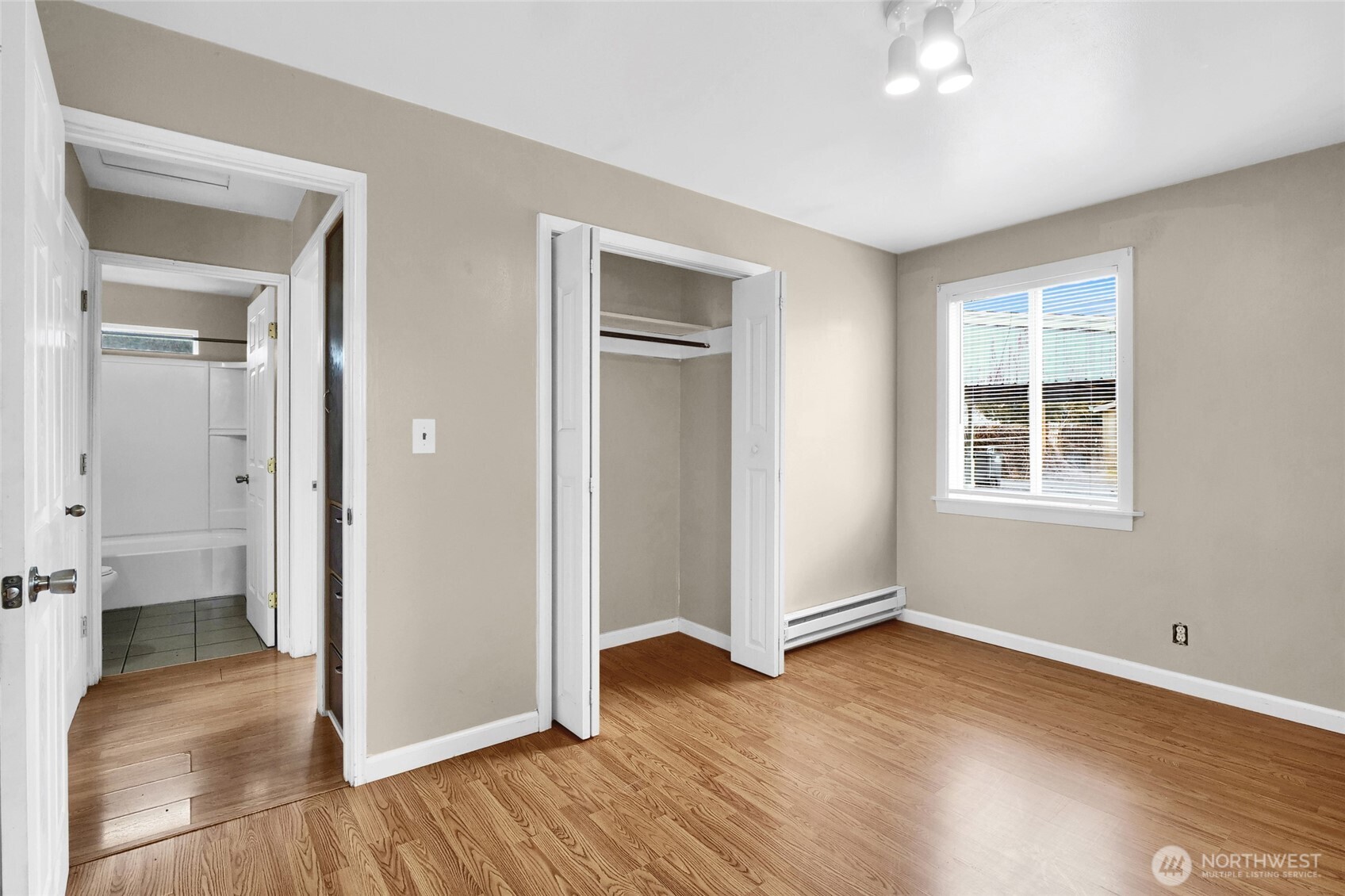 1131 1133 W Ivy Avenue , Moses Lake, WA 98837