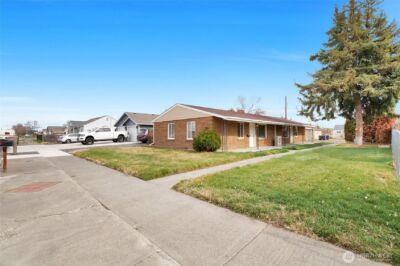 1131 1133 W Ivy Avenue , Moses Lake, WA 98837 - Photo 5