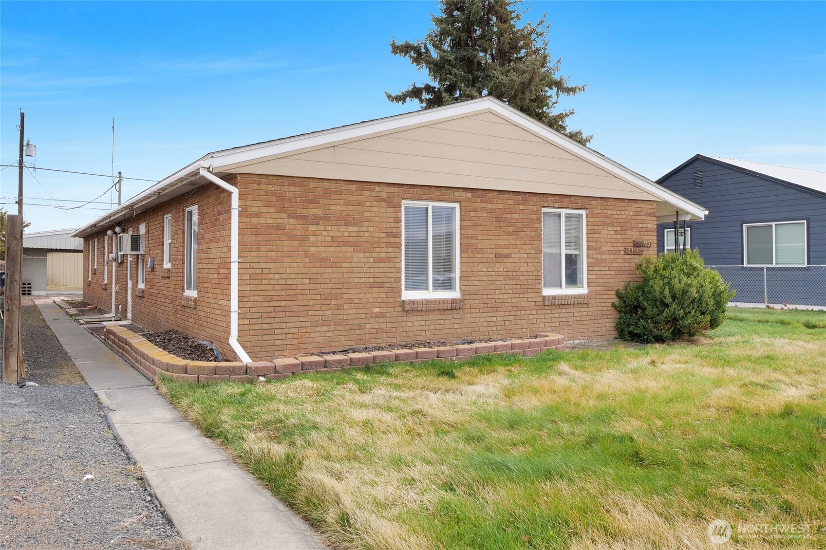 1131 1133 W Ivy Avenue , Moses Lake, WA 98837