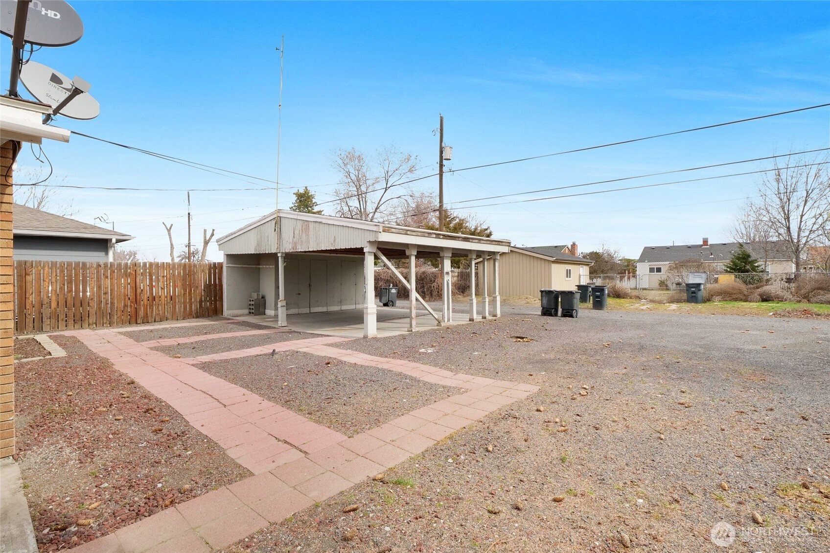 1131 1133 W Ivy Avenue , Moses Lake, WA 98837