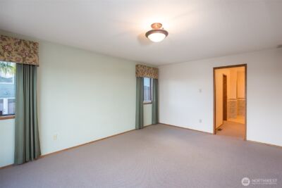 527 S Liberty Street , Port Angeles, WA 98362 - Photo 7
