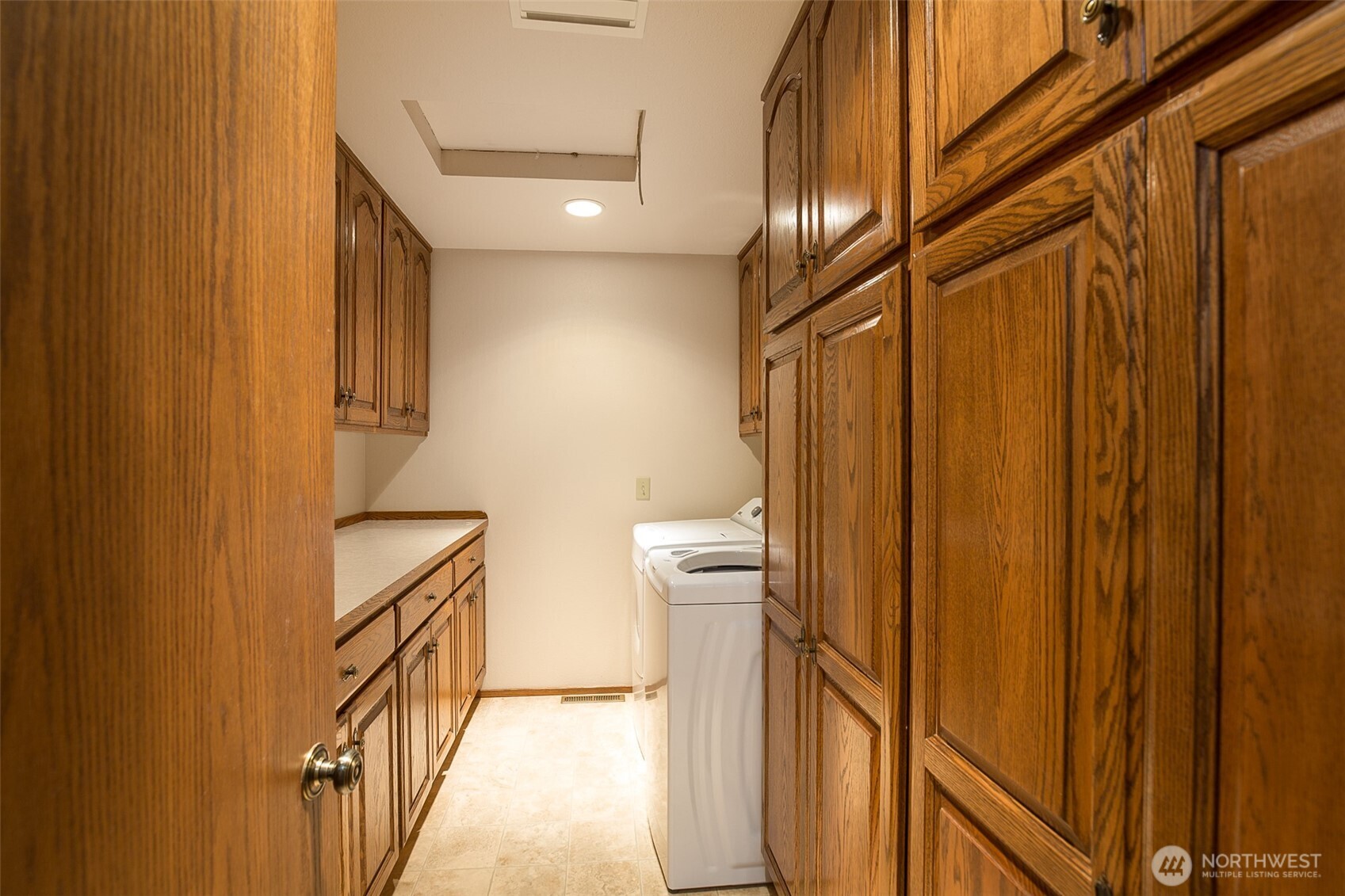 527 S Liberty Street , Port Angeles, WA 98362
