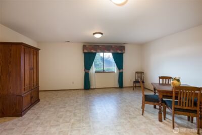 527 S Liberty Street , Port Angeles, WA 98362 - Photo 12