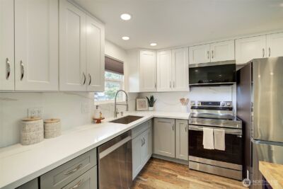 12913 NE 133rd Place , Kirkland, WA 98034 - Photo 10