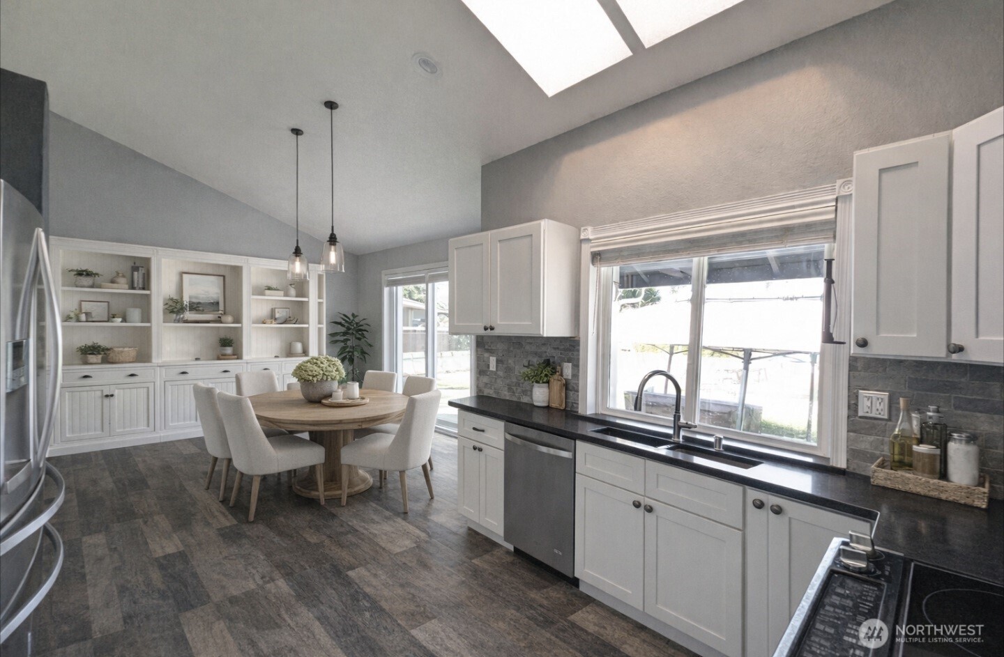 8928 Applegate Loop SW, Rochester, WA 98579