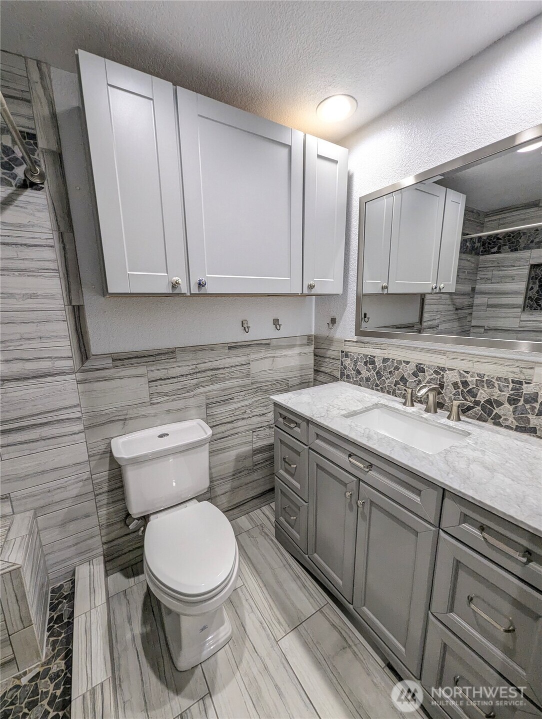 8928 Applegate Loop SW, Rochester, WA 98579