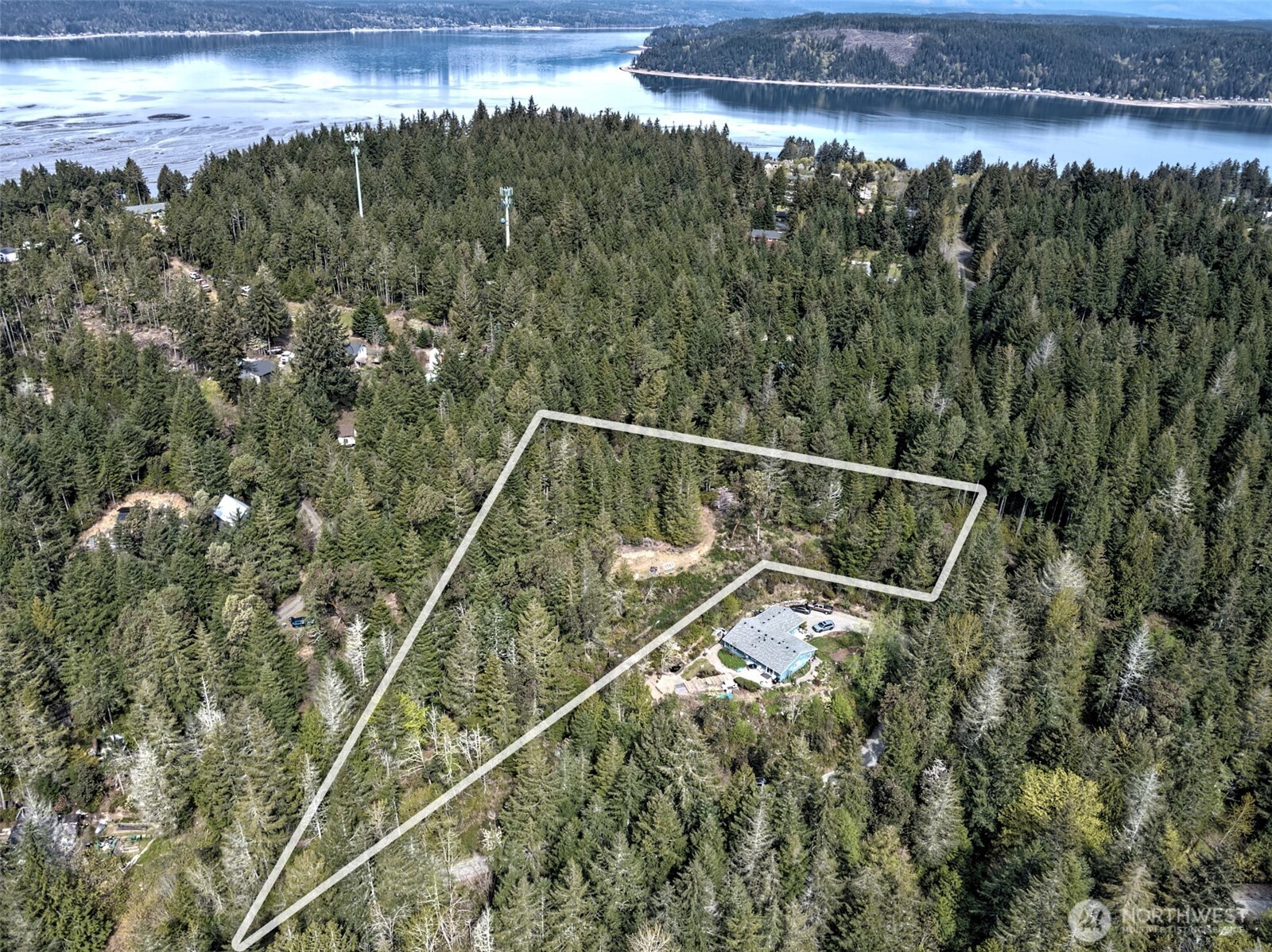 100 E Skyview Drive , Union, WA 98592