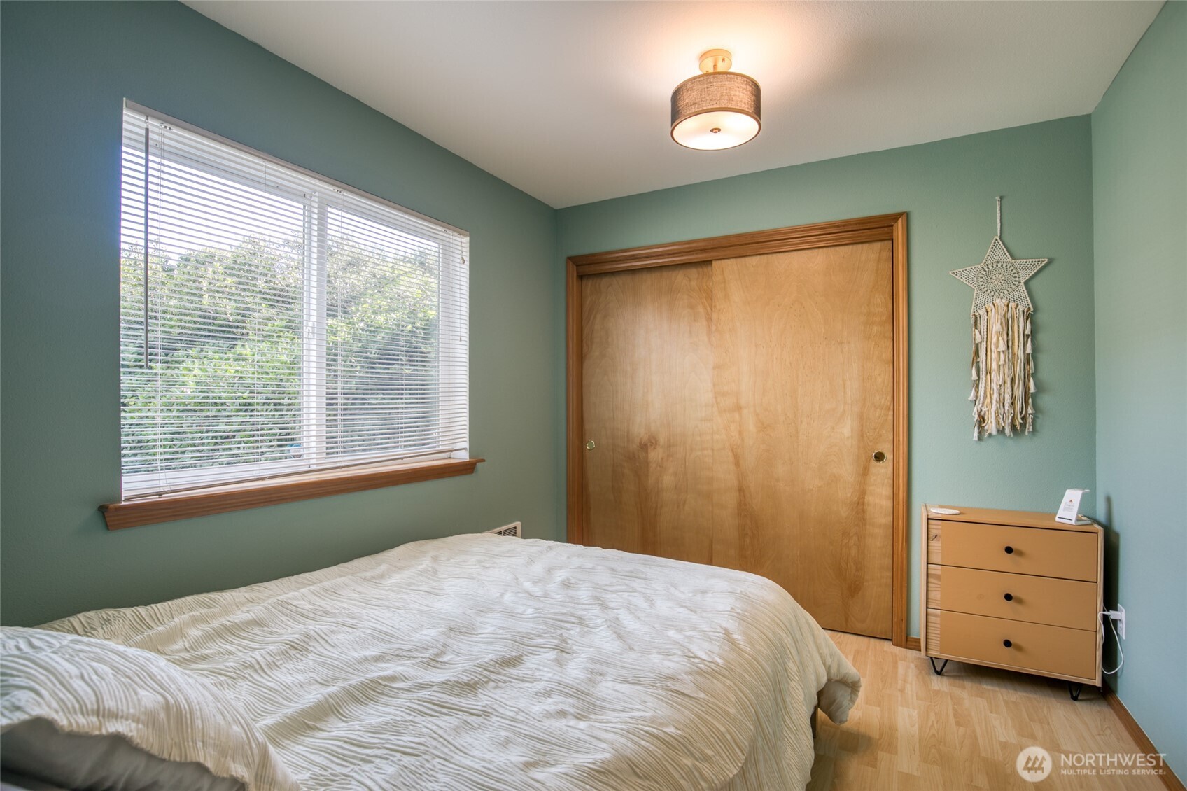 544 Sand Dune Avenue SW, Ocean Shores, WA 98569