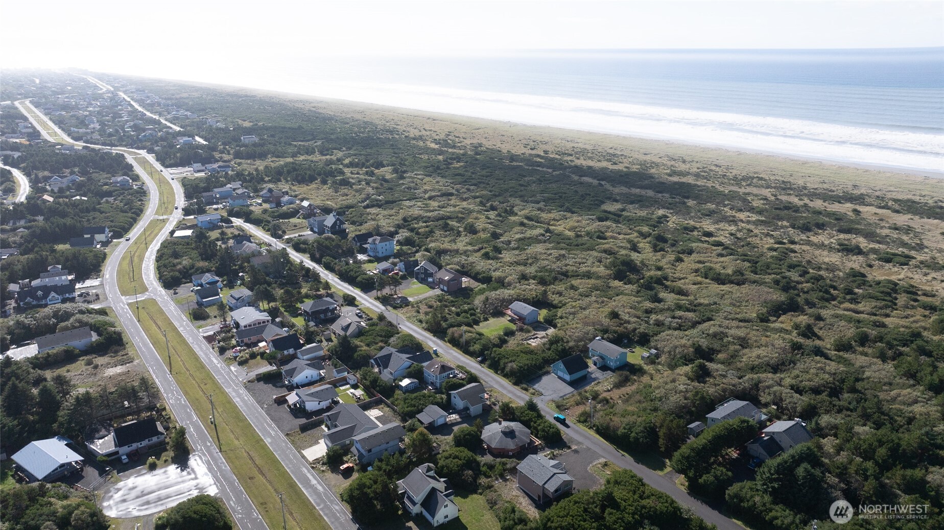 544 Sand Dune Avenue SW, Ocean Shores, WA 98569