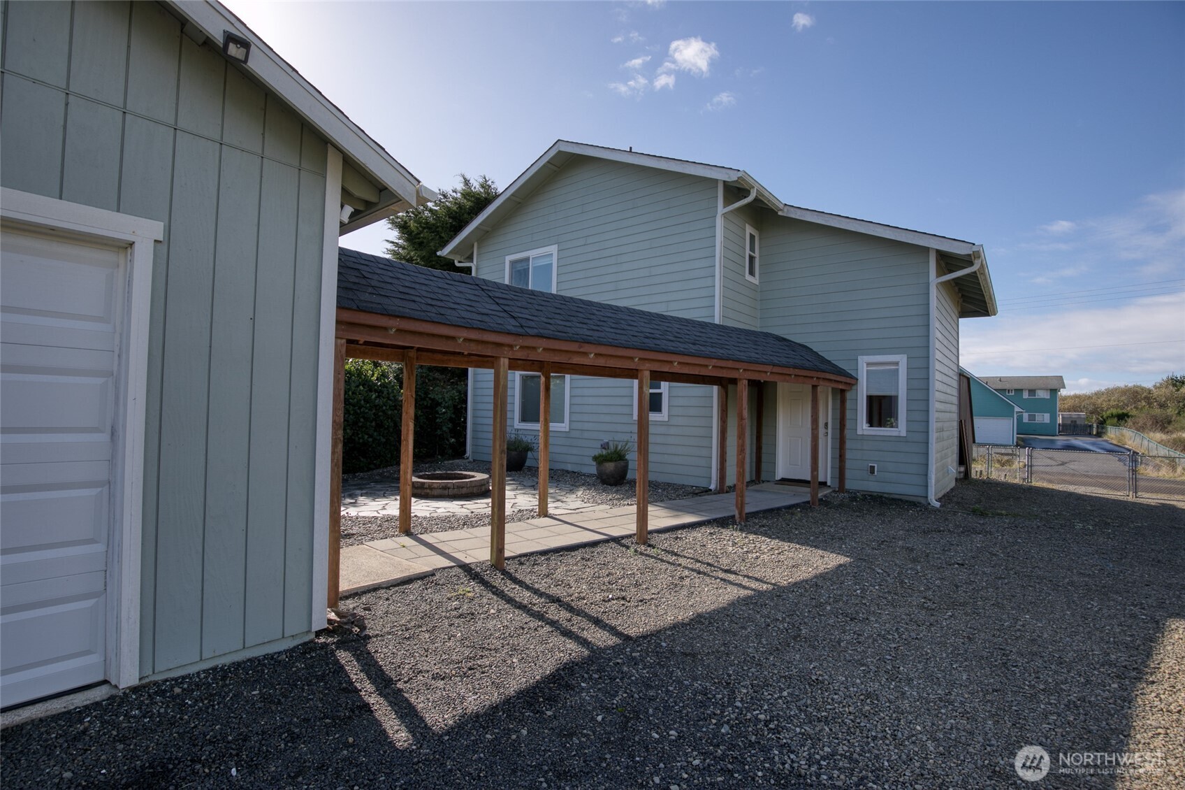 544 Sand Dune Avenue SW, Ocean Shores, WA 98569