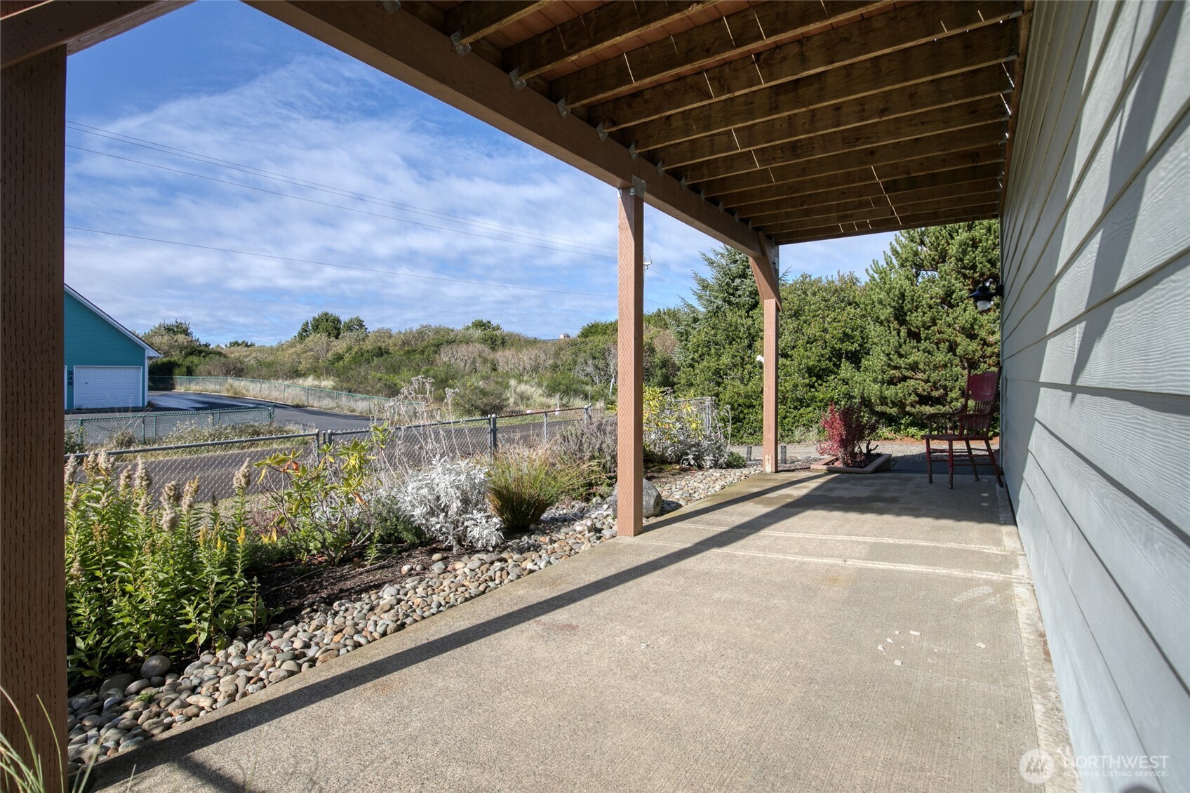 544 Sand Dune Avenue SW, Ocean Shores, WA 98569