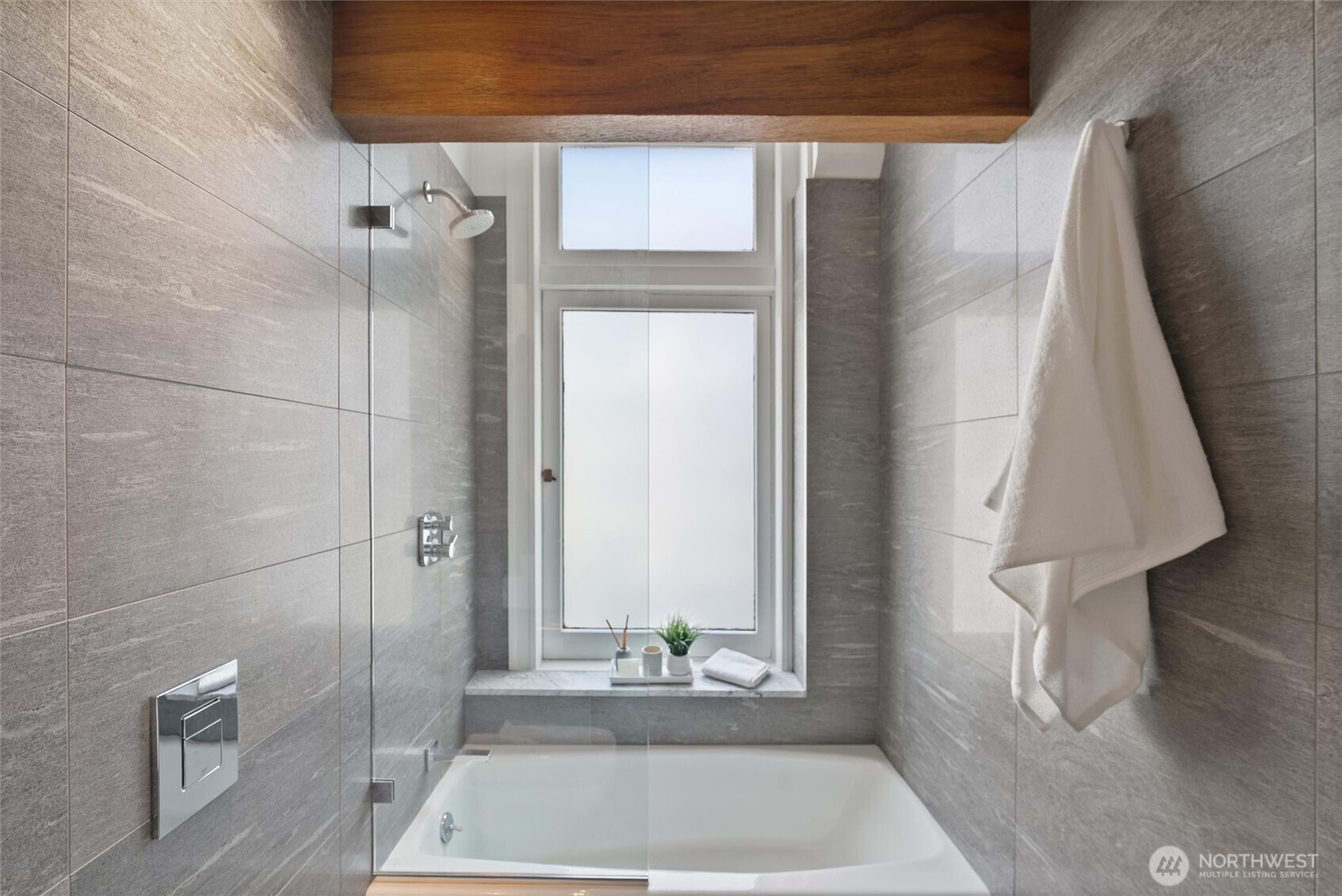 1519 3rd Avenue #501, Seattle, WA 98101