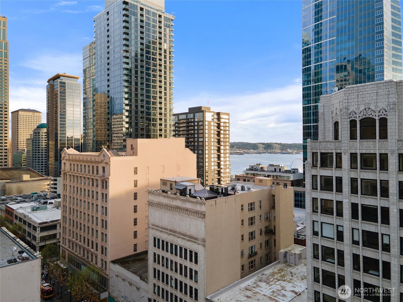 1519 3rd Avenue #501, Seattle, WA 98101