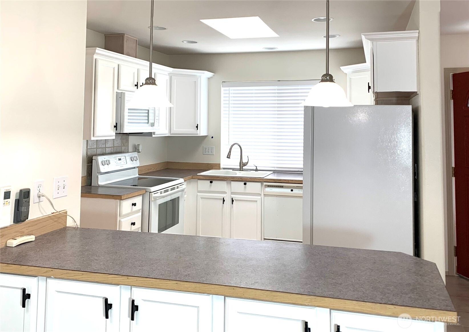 419 Lake West Loop NE, Ocean Shores, WA 98569