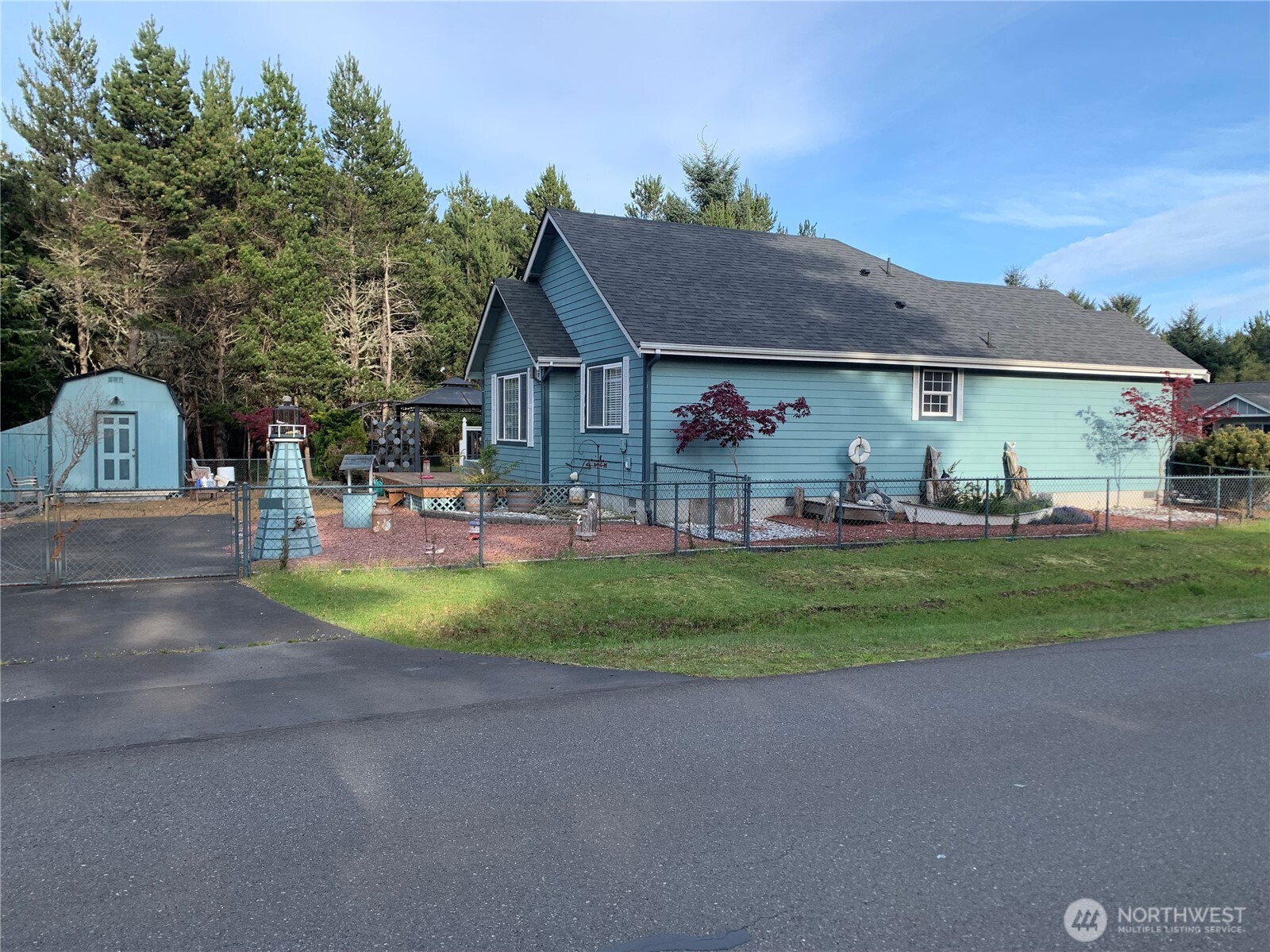 419 Lake West Loop NE, Ocean Shores, WA 98569