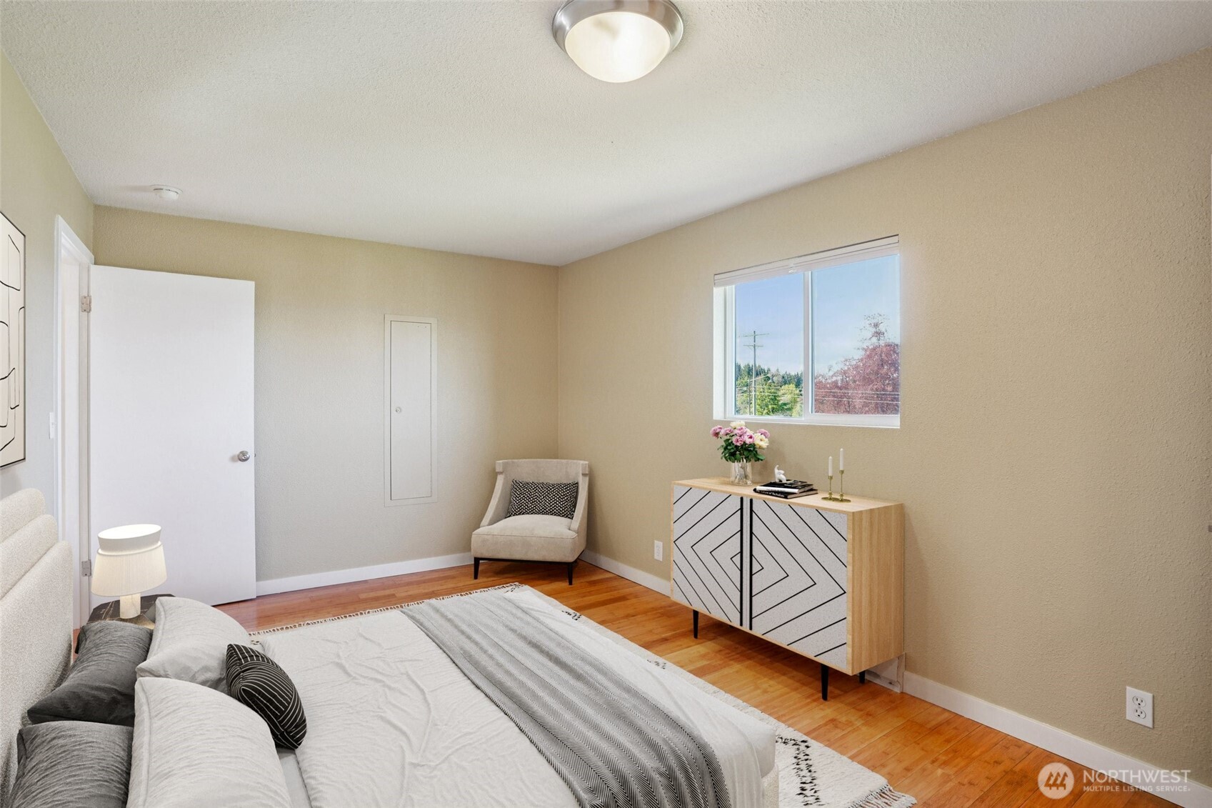 5321 N Pearl Street #206, Tacoma, WA 98407