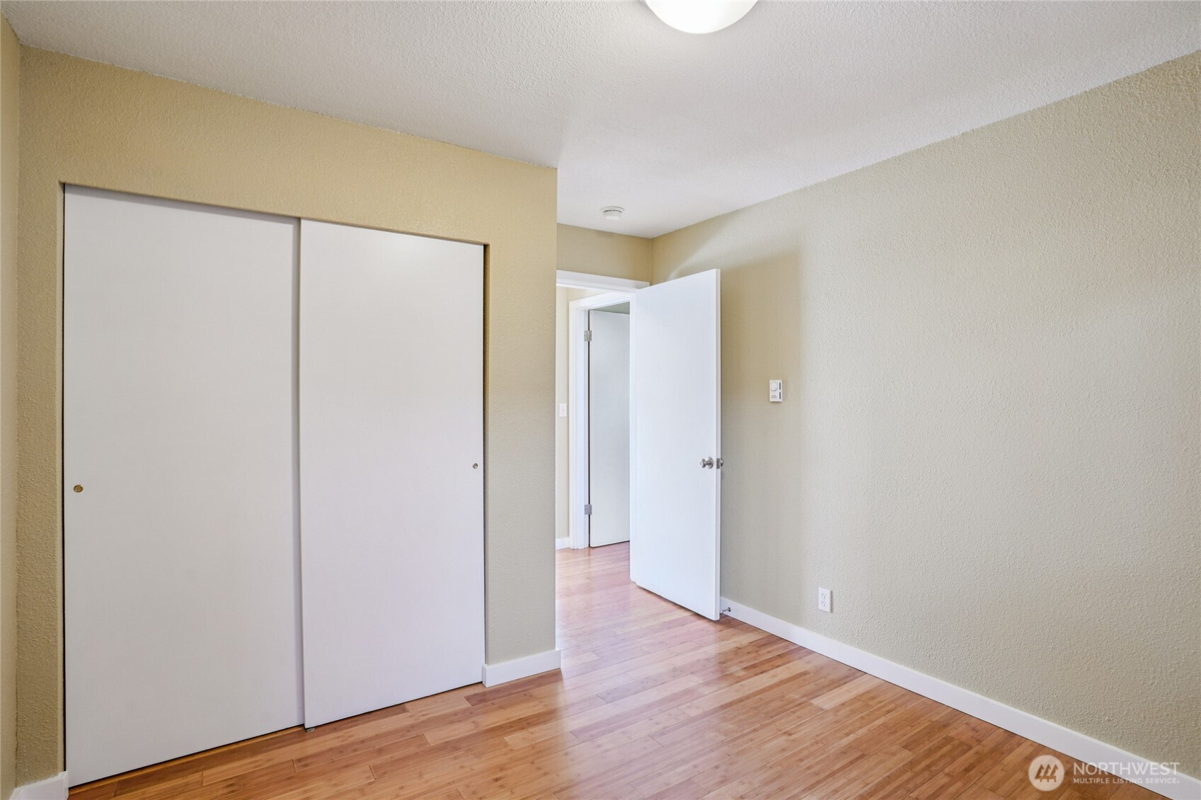 5321 N Pearl Street #206, Tacoma, WA 98407