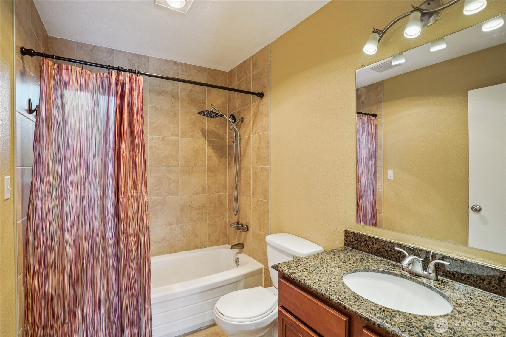 5321 N Pearl Street #206, Tacoma, WA 98407
