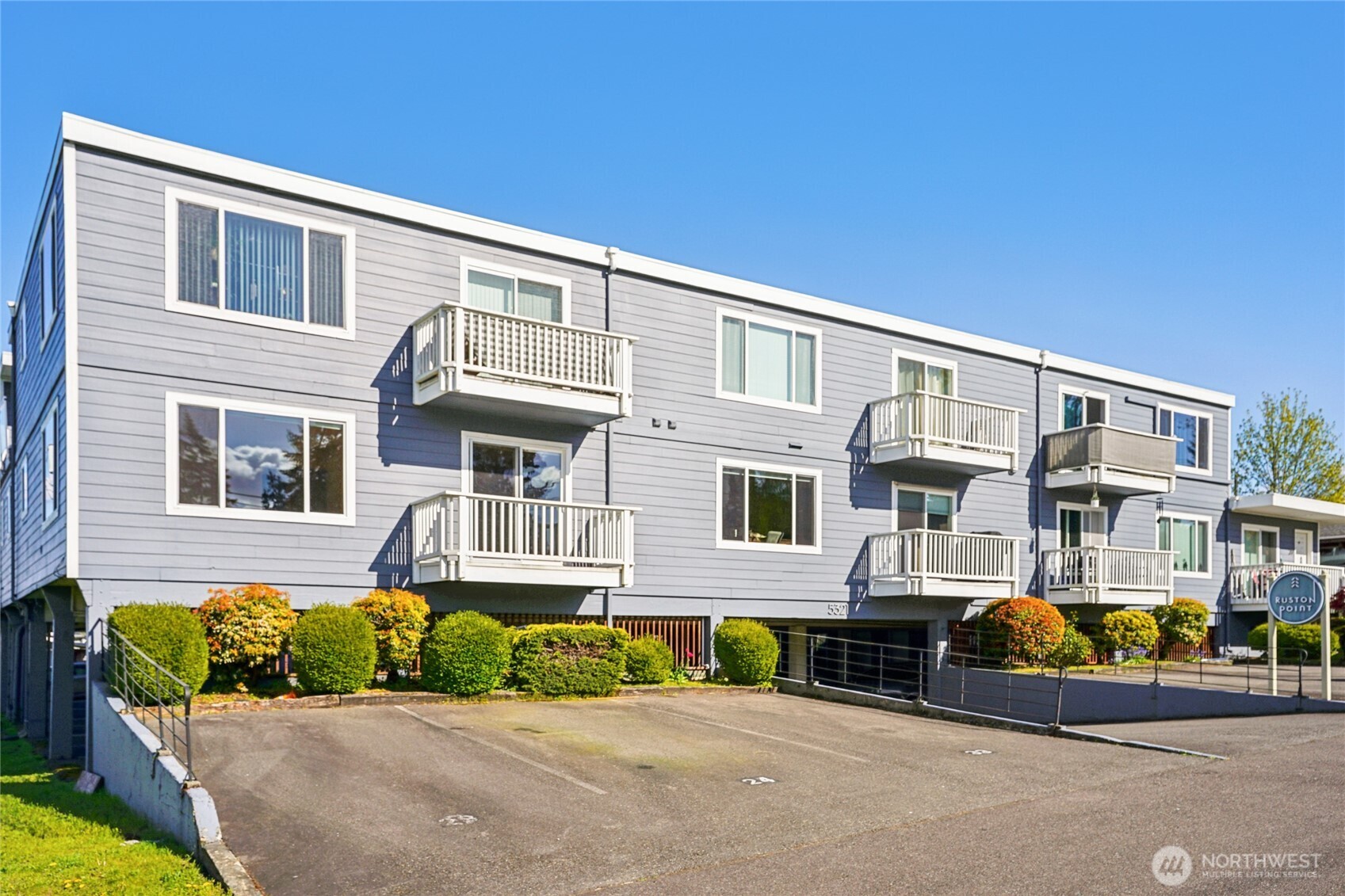 5321 N Pearl Street #206, Tacoma, WA 98407