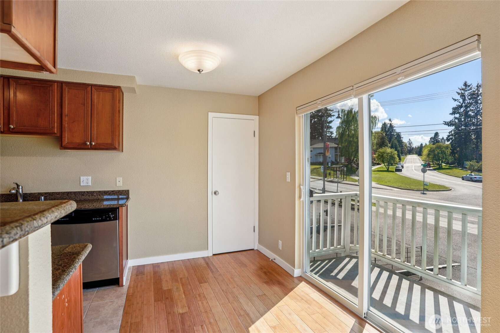 5321 N Pearl Street #206, Tacoma, WA 98407