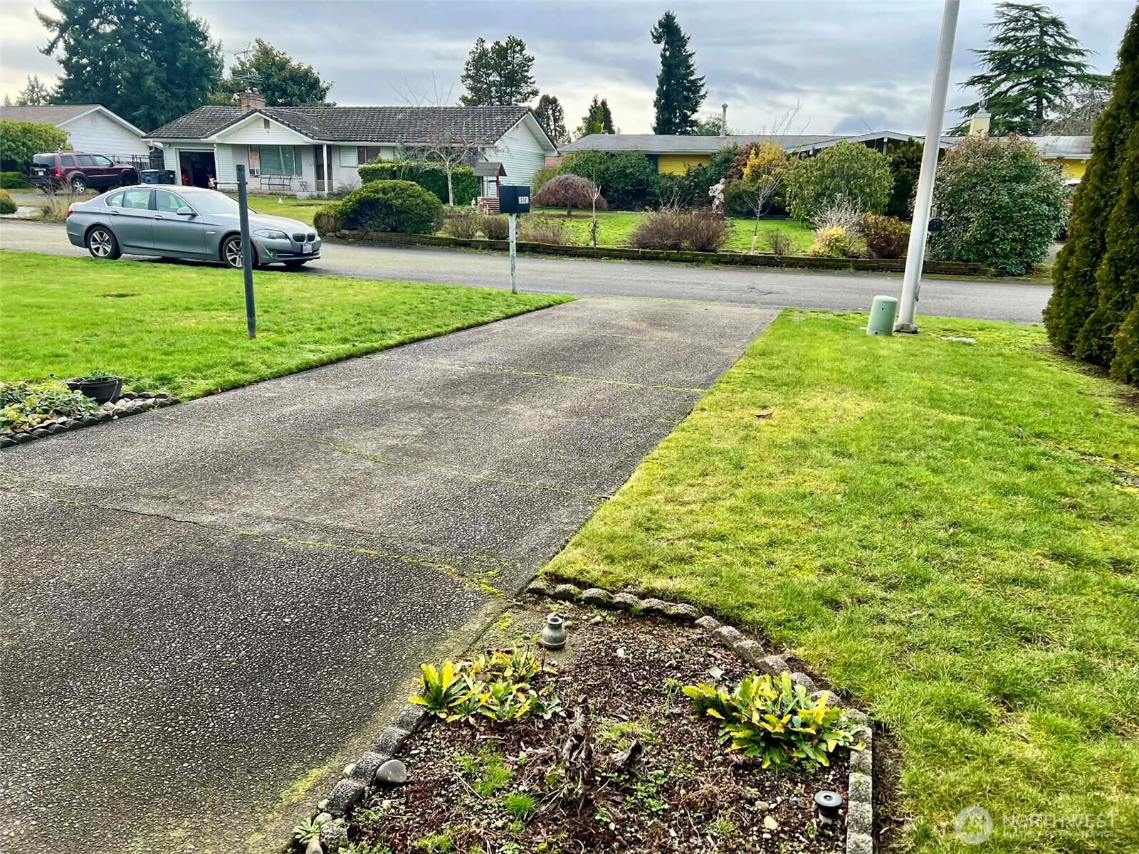 10621 Westwood Drive SW, Lakewood, WA 98499