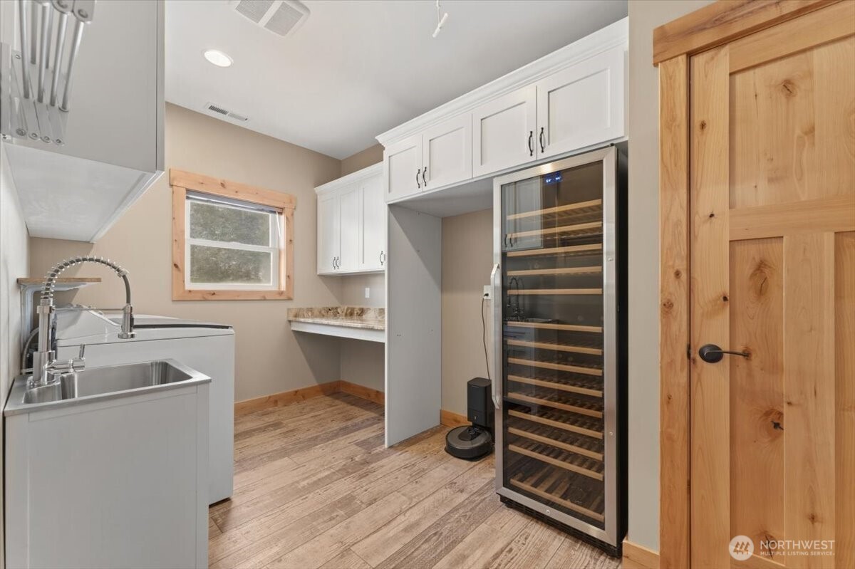 525 Columbia View Road , Chelan, WA 98816