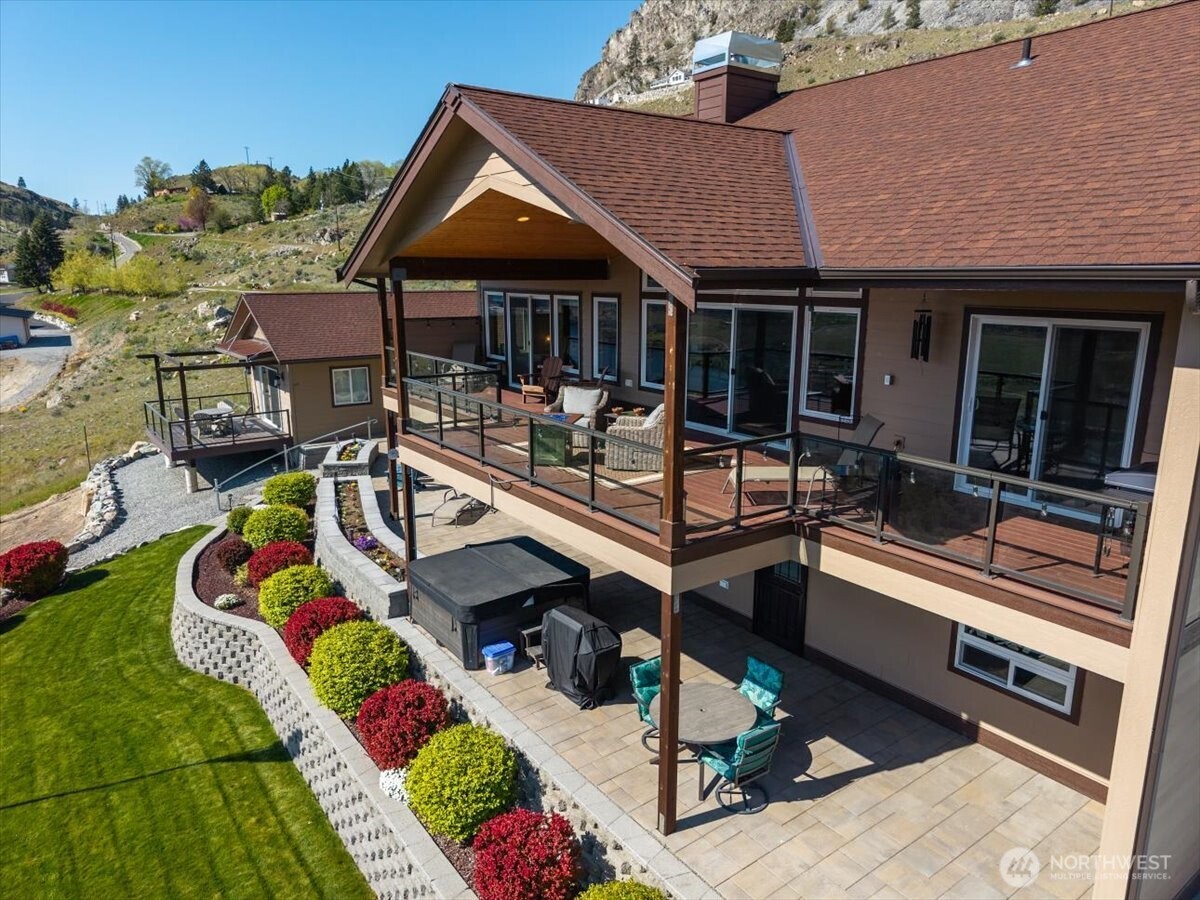 525 Columbia View Road , Chelan, WA 98816