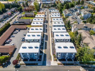 222 124th Street SW #E1, Everett, WA 98204 - Photo 2
