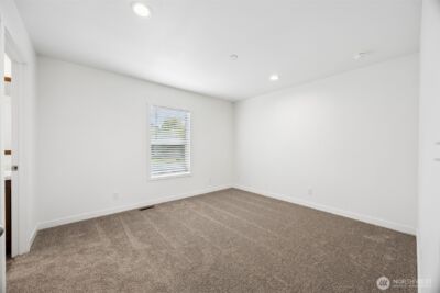 11510 E Riverside Drive #27, Bothell, WA 98011 - Photo 12