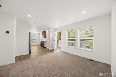 11510 E Riverside Drive #27, Bothell, WA 98011 - Photo 5