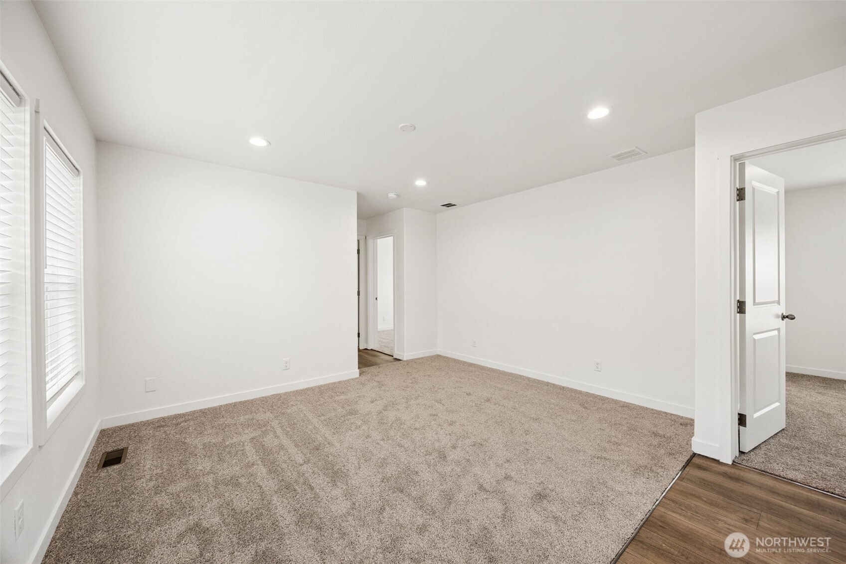 11510 E Riverside Drive #27, Bothell, WA 98011