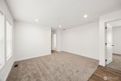 11510 E Riverside Drive #27, Bothell, WA 98011 - Photo 6