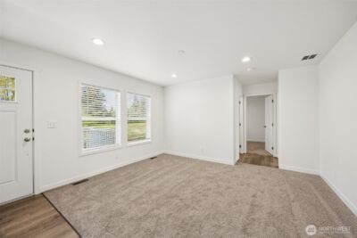 11510 E Riverside Drive #27, Bothell, WA 98011 - Photo 7