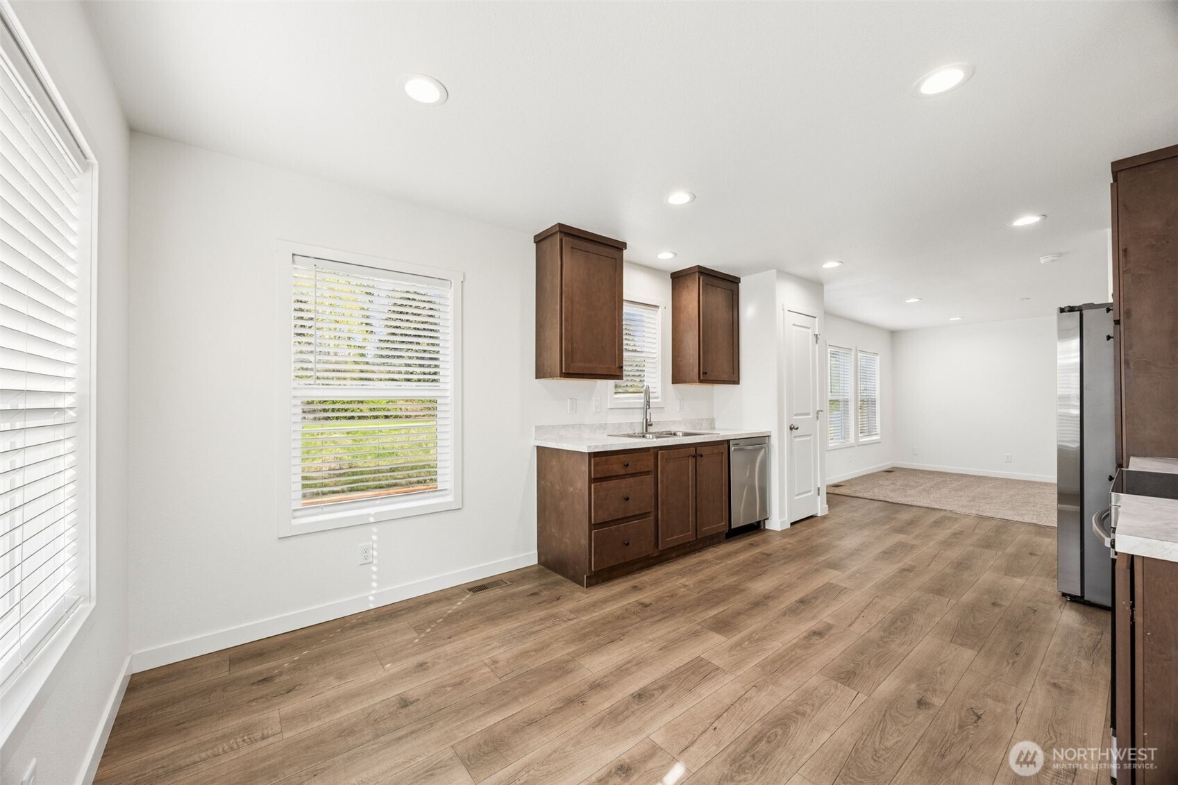 11510 E Riverside Drive #27, Bothell, WA 98011